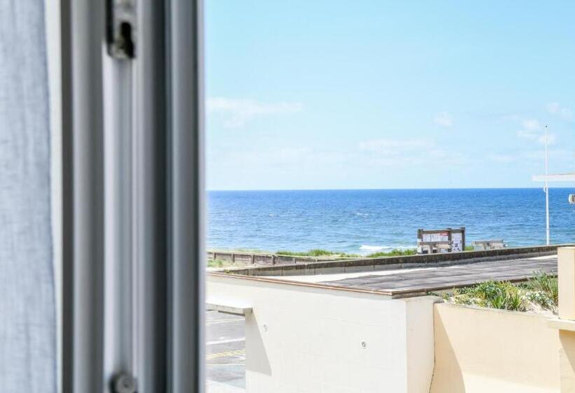 Номер Стандарт Вид на Море, Logis Hotel De France