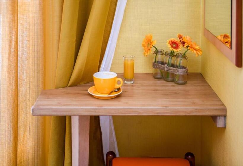 コンフォートルーム, Logis Hotel De France