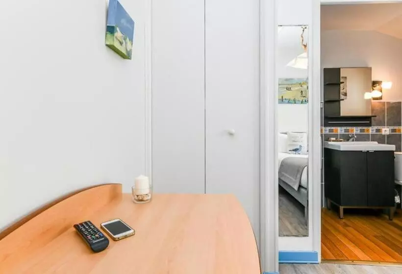 اتاق استاندارد, Logis Hotel De France