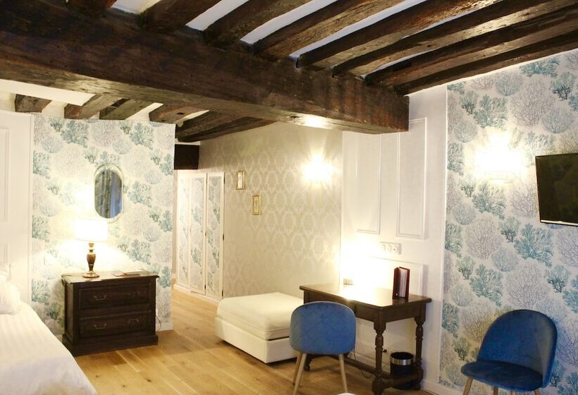 سوییت جونیور, De La Bretonnerie