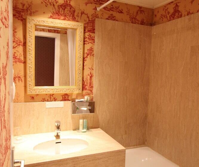 اتاق کلاسیک, De La Bretonnerie