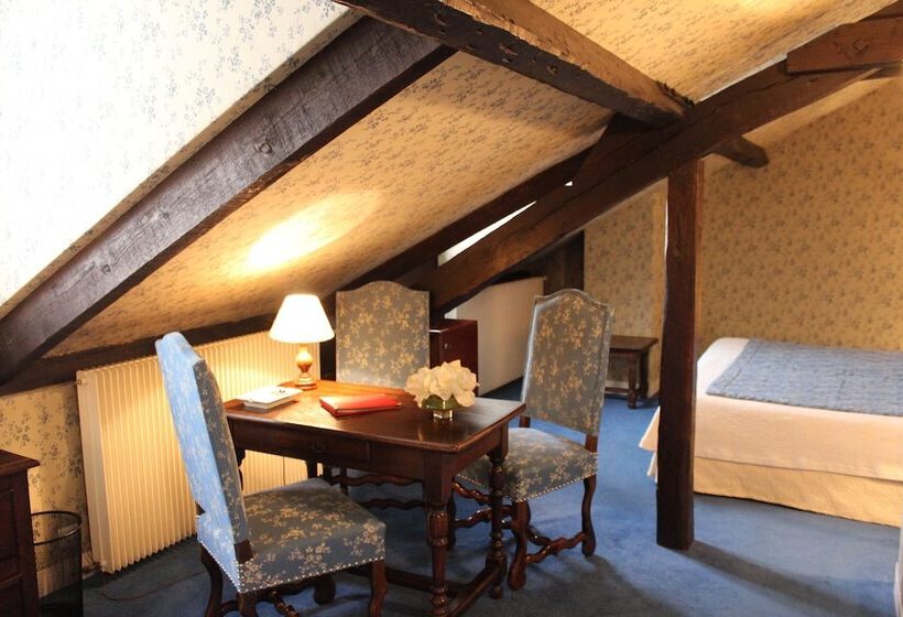 اتاق استاندارد, De La Bretonnerie