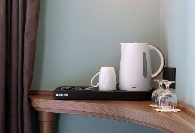 标准间, Des Nations Saint Germain