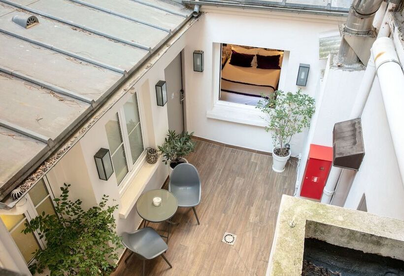 四人标准间, Des Nations Saint Germain