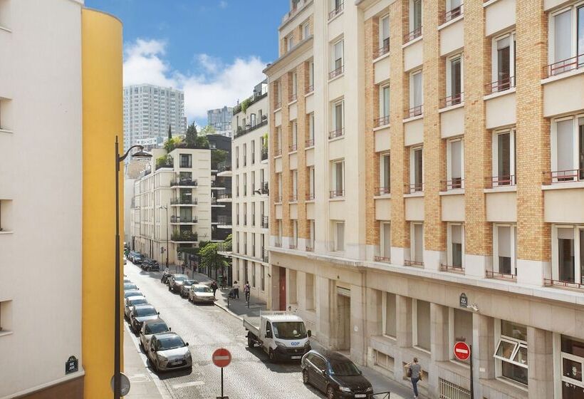 スタンダードシングルルーム, Eiffel Capitol