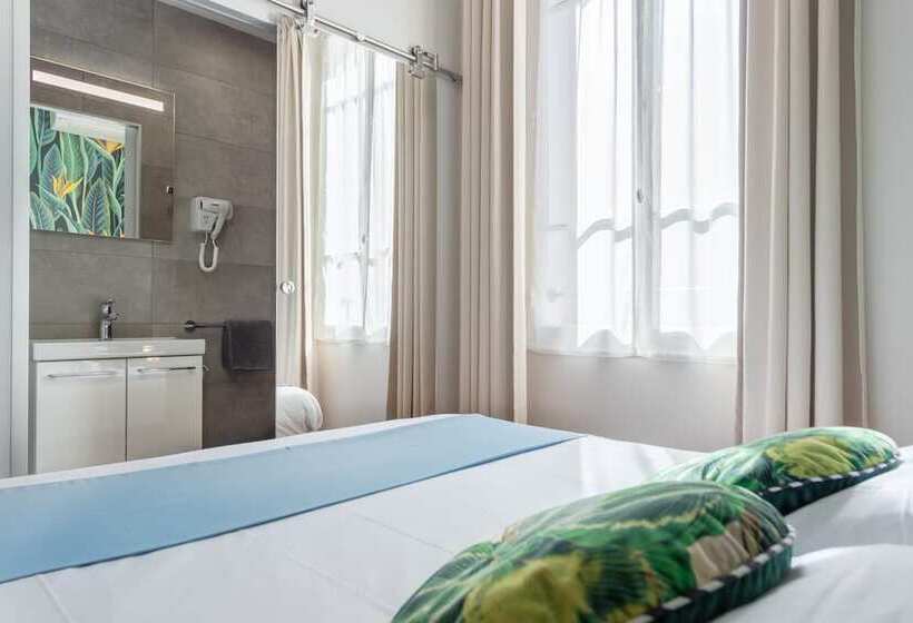 Номер Стандарт, Hôtel Cecil   Boutique Hôtel