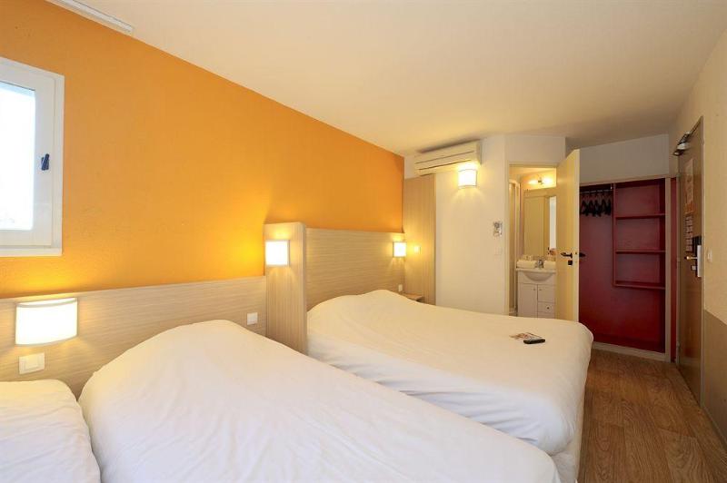 חדר סטנדרט לארבעה, Hôtel Kennedy Parc Des Expositions