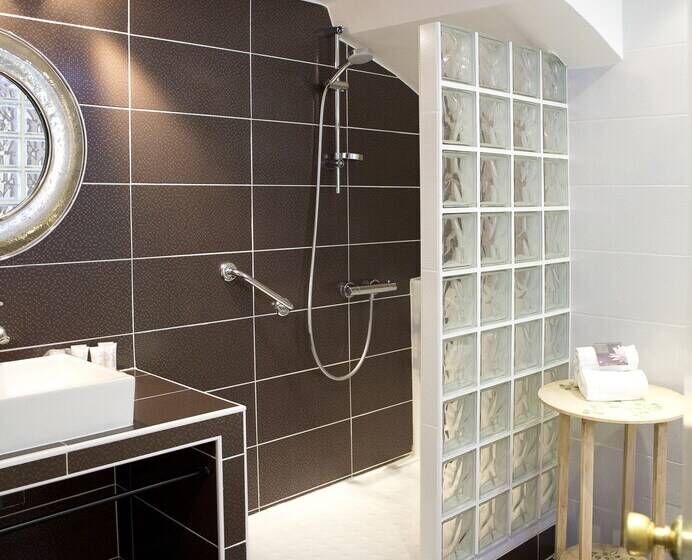 غرفة كلاسيكية, La Casa Pairal