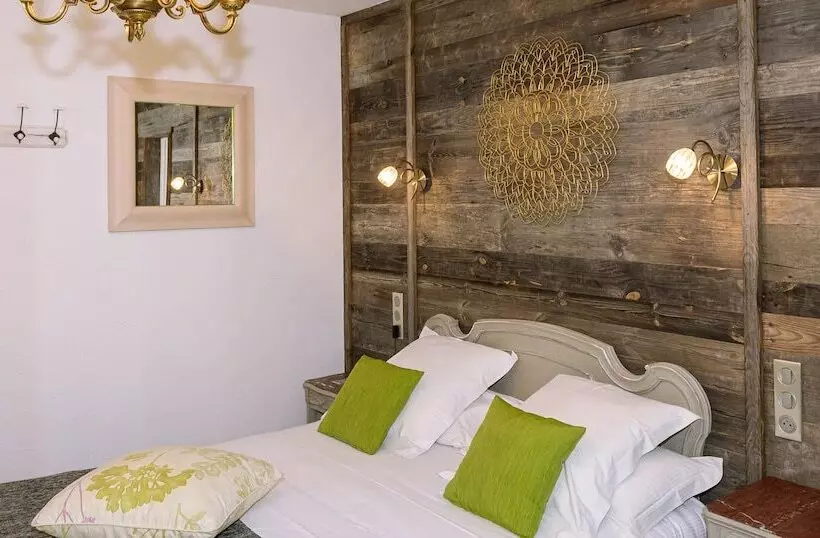 Habitació Clàssica, La Casa Pairal