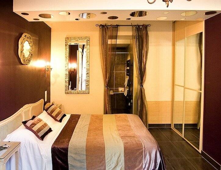 غرفة كلاسيكية, La Casa Pairal