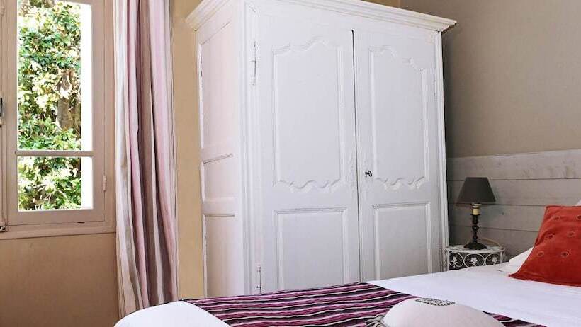 غرفة كلاسيكية, La Casa Pairal