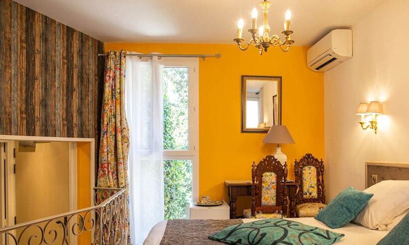 غرفة قياسية, La Casa Pairal