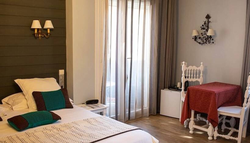 غرفة قياسية مزوَّدة بشُرفة, La Casa Pairal