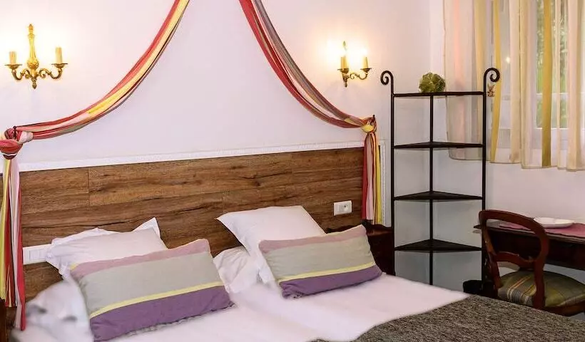Habitació Estàndard, La Casa Pairal