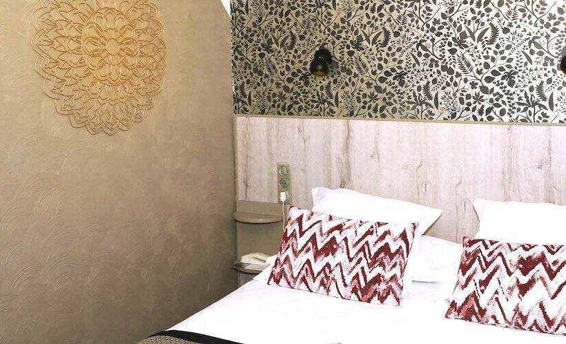 غرفة قياسية, La Casa Pairal