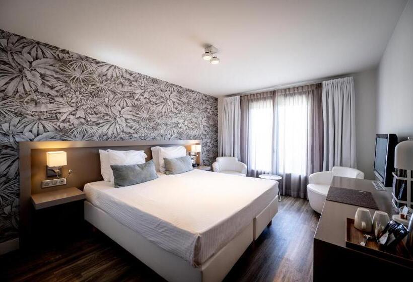 オーシャンビュースタンダードルームバルコニー付き, Le Catalogne