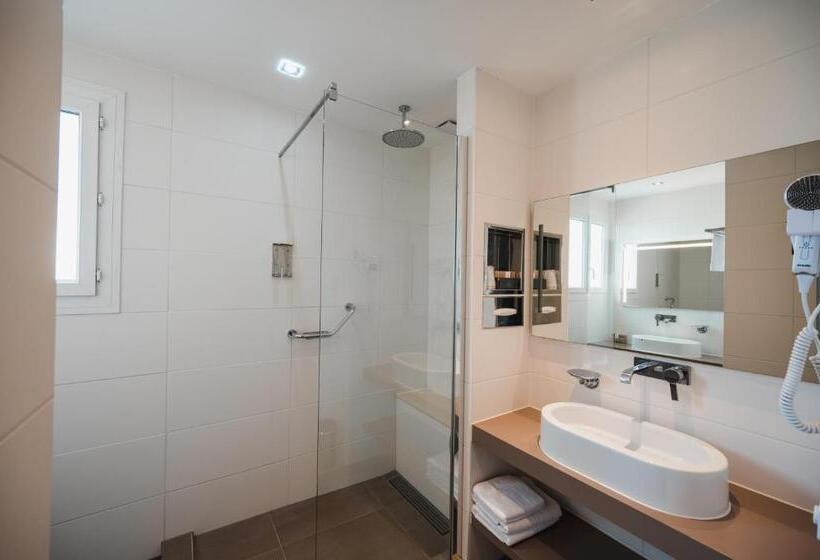 ファミリールーム, Le Catalogne