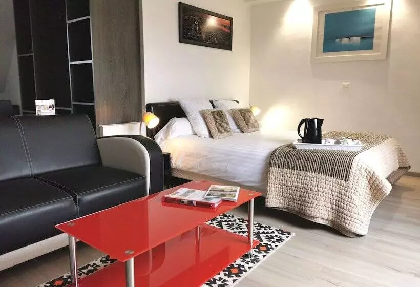اتاق استاندارد چهار تخته, Les Terrasses De Saumur Hôtel & Appartements Restaurant & Spa