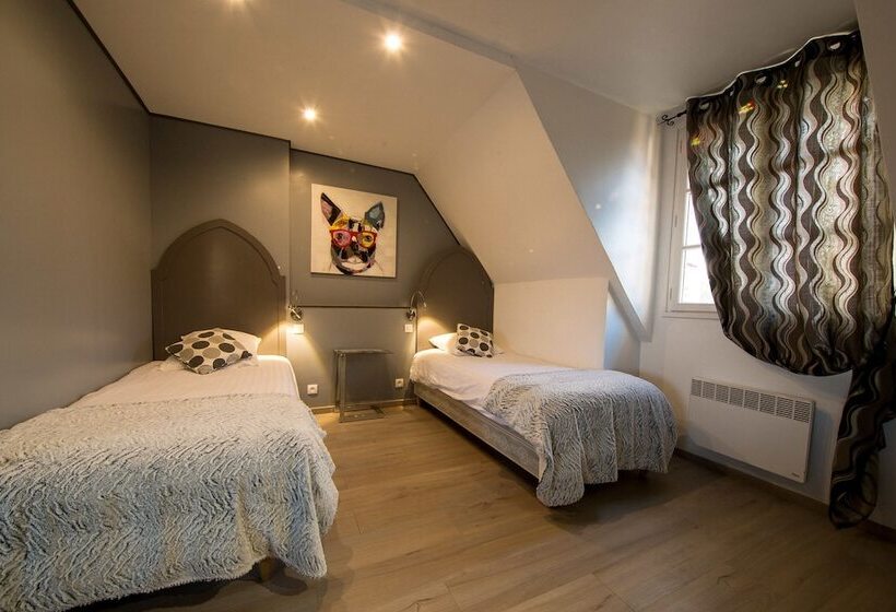 Четырехместный Номер Стандарт, Les Terrasses De Saumur Hôtel & Appartements Restaurant & Spa