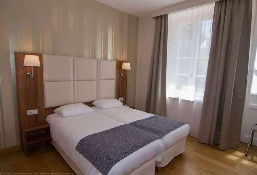 חדר קלאסי, Logis Hotel Du Chateau