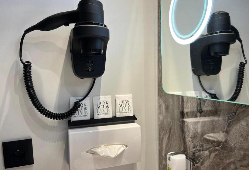 스탠다드 룸, Logis Hôtel Restaurant Des Acacias Lille Tourcoing