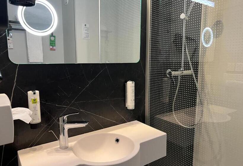 프리미엄 룸, Logis Hôtel Restaurant Des Acacias Lille Tourcoing