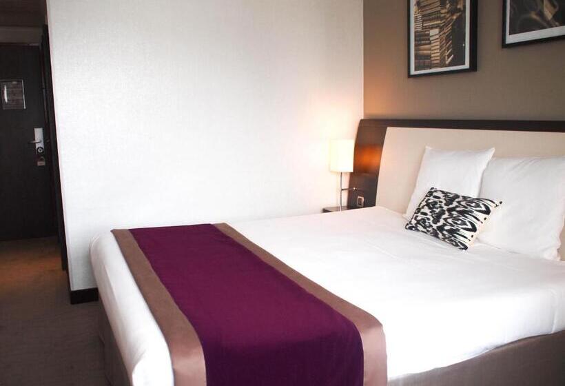 Номер Стандарт, Mercure Angers Centre Gare