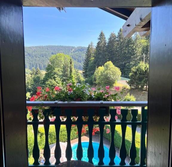 Standard Room, Relais Et Châteaux   Les Bas Rupts