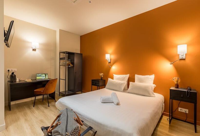 غرفة قياسية, Restaurant Le Victoria