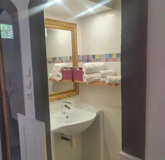 クラシックルーム, The Originals Boutique, Clair Hôtel, Martigues