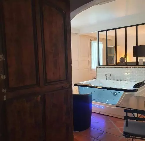 スイート, The Originals Boutique, Clair Hôtel, Martigues