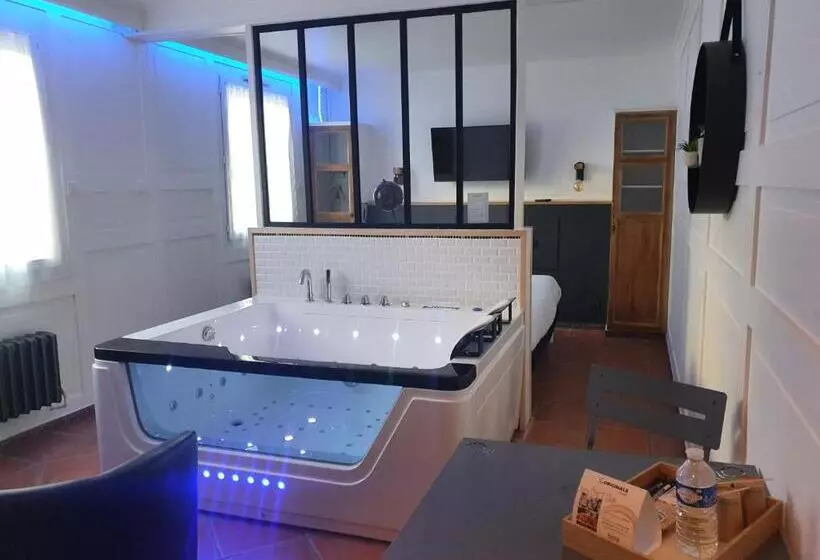 スイート, The Originals Boutique, Clair Hôtel, Martigues