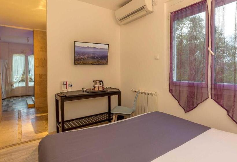 חדר סטנדרט עם ג'קוזי, The Originals Boutique, Clair Hôtel, Martigues