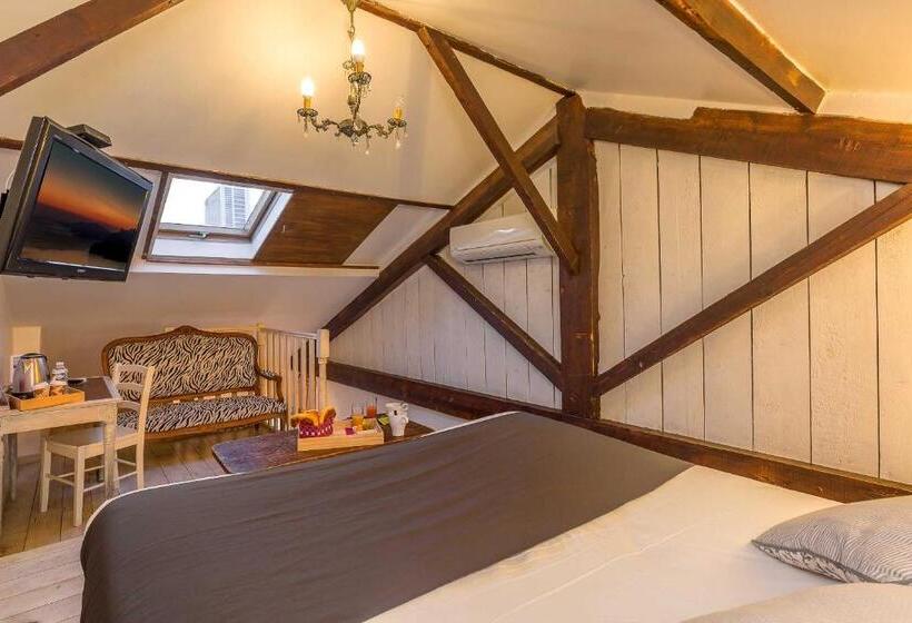 Номер Дюплекс, The Originals Boutique, Clair Hôtel, Martigues