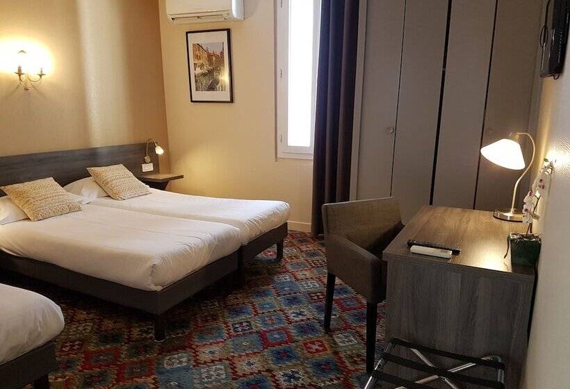 اتاق استاندارد سه نفره, The Originals Boutique, Hôtel Danieli, Avignon