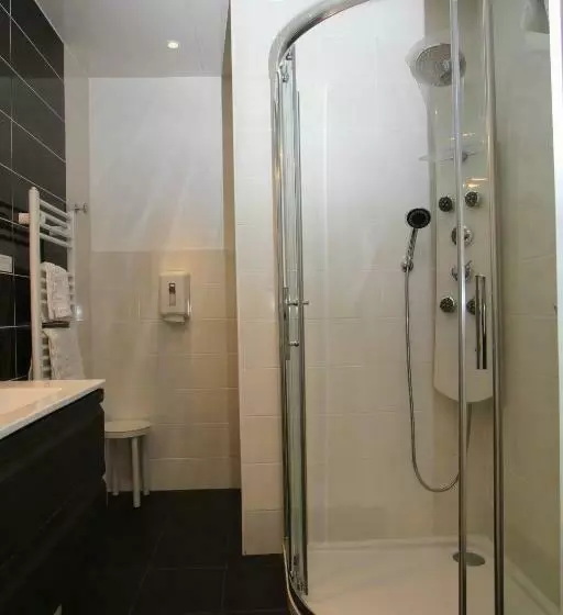 اتاق سوپریور, Logis Hotel Restaurant Spa Beau Site