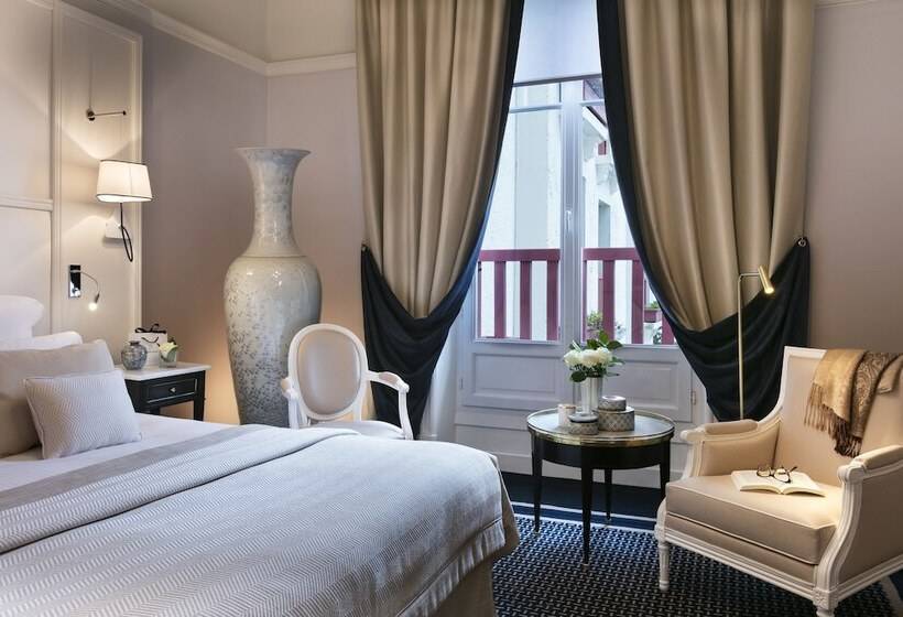 חדר דלוקס, Barriere L Hermitage