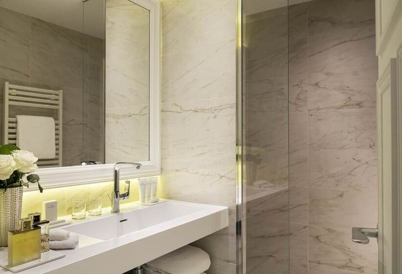 חדר סופריור נוף לים, Barriere L Hermitage