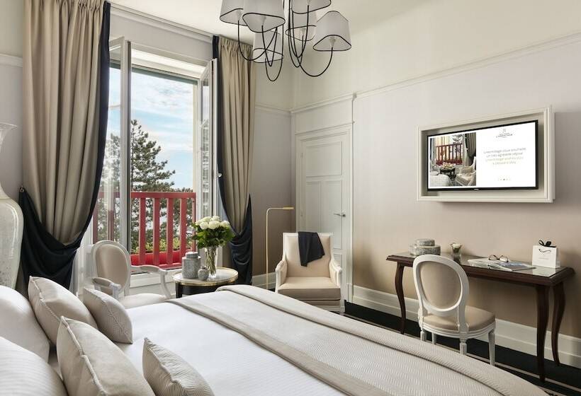 חדר סופריור נוף לים, Barriere L Hermitage