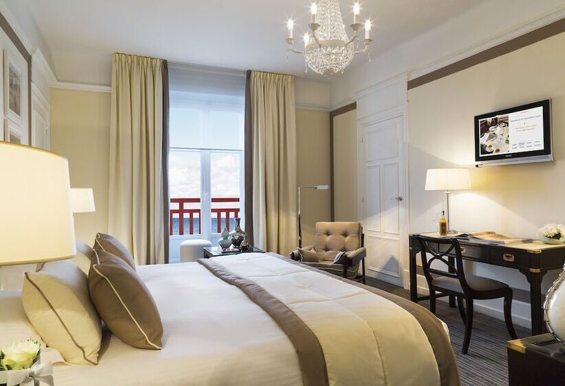 اتاق لوکس با چشم‌انداز دریا, Barriere L Hermitage