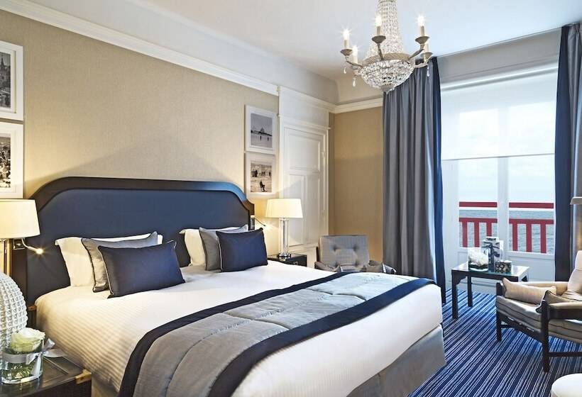 חדר דלוקס נוף לים, Barriere L Hermitage