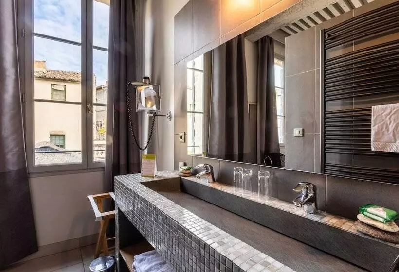 اتاق لوکس سه تخته, Boutique Hôtel Entraigues