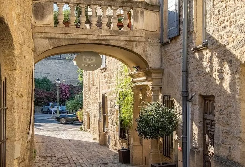 اتاق لوکس سه تخته, Boutique Hôtel Entraigues