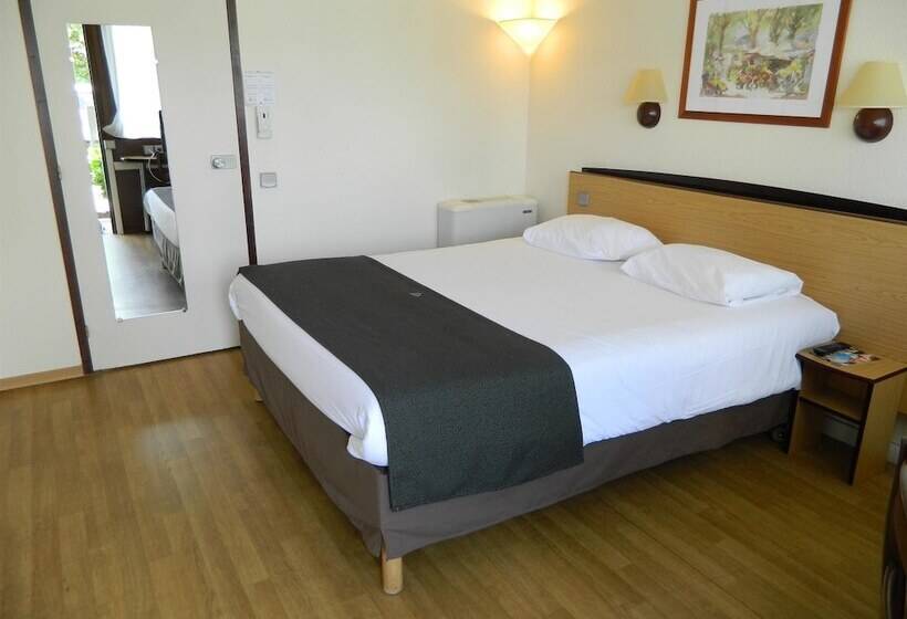 スタンダードルーム, Campanile Epernay   Dizy 51530