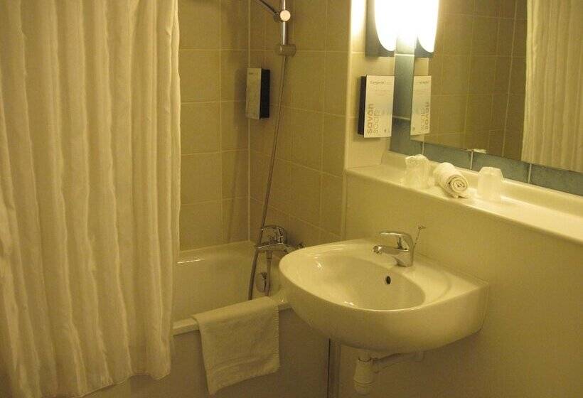 スタンダードルーム, Campanile Epernay   Dizy 51530