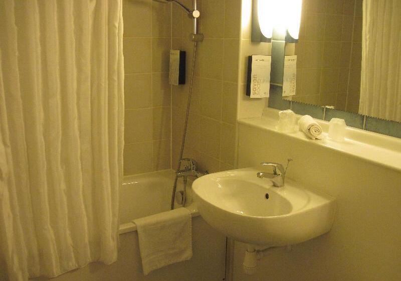 スタンダードルーム, Campanile Epernay   Dizy 51530