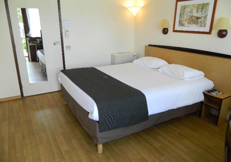 スタンダードルーム, Campanile Epernay   Dizy 51530