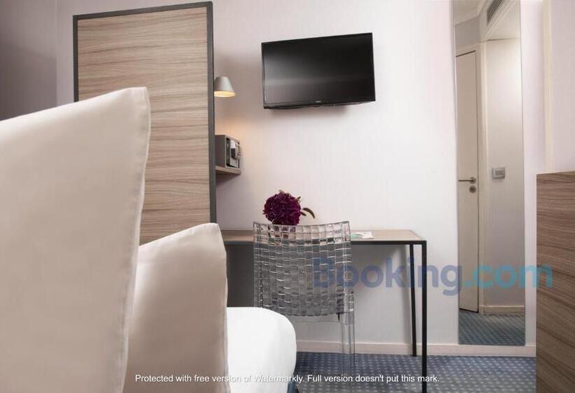 Номер Superior, Des 3 Colleges