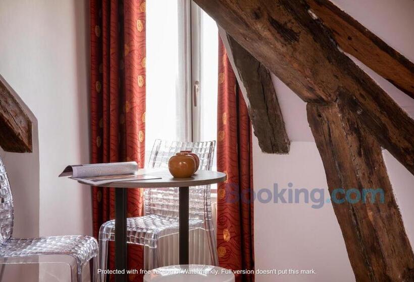 Номер Deluxe с Видом, Des 3 Colleges