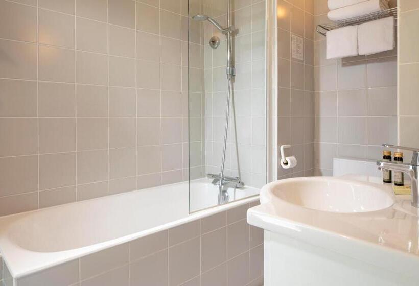 Номер Superior, Des 3 Colleges